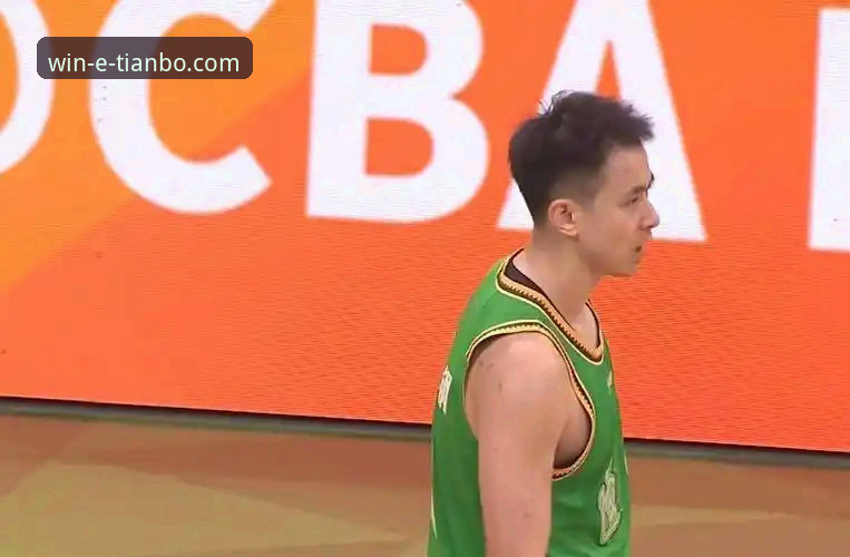 天博官方平台 揭秘CBA爆冷夜:皮特森38分神迹背后,天博官方平台如何呈现数据洪流
